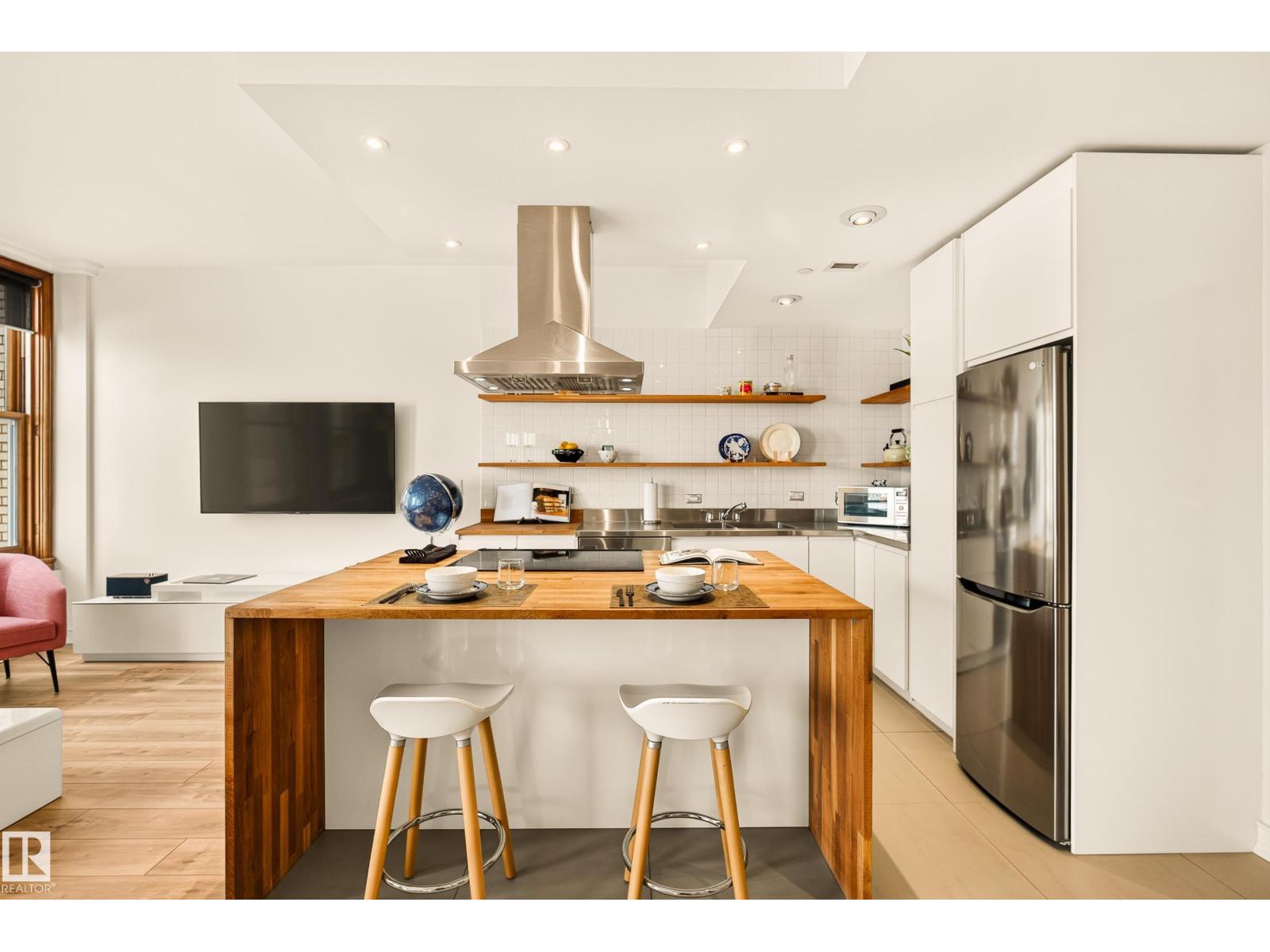 #806 10134 100 ST NW - Image 3