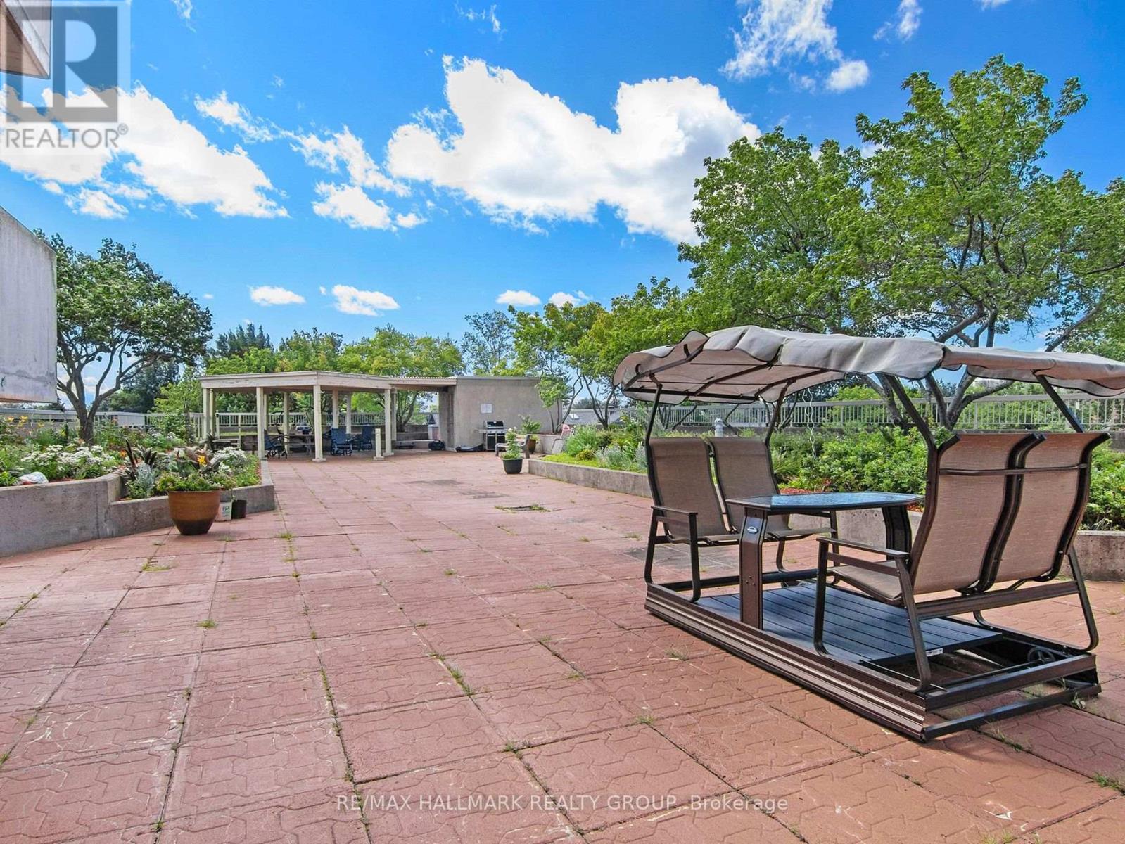 #902 200 LAFONTAINE AVENUE - 28
