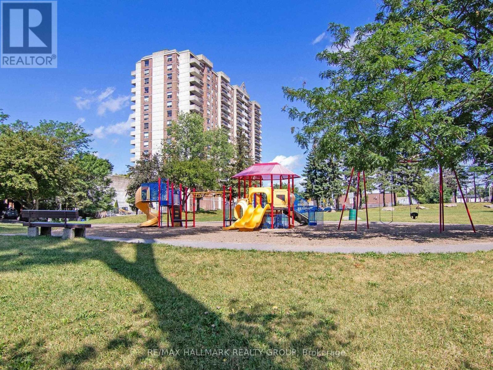 #902 200 LAFONTAINE AVENUE - 34