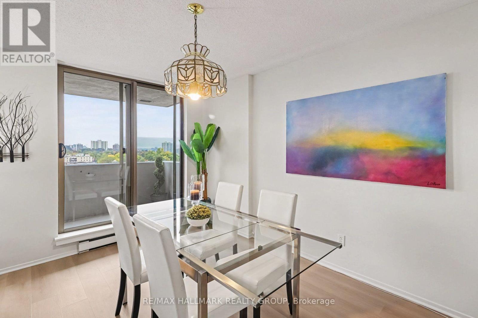 #902 200 LAFONTAINE AVENUE - 9