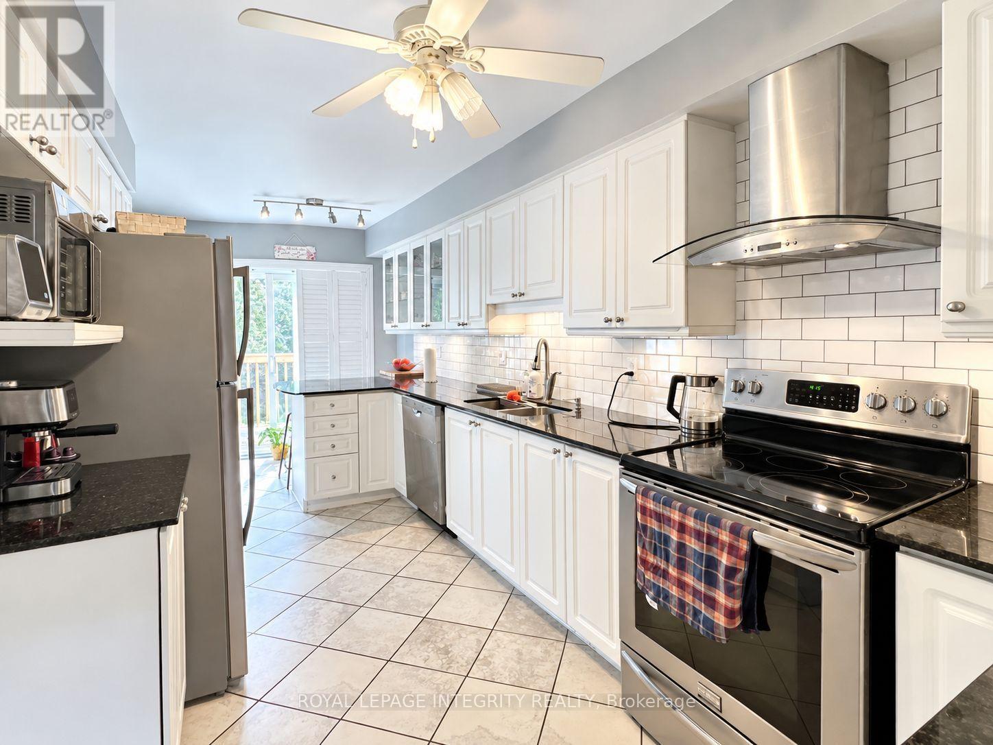 38 Redpath Drive — photo 8