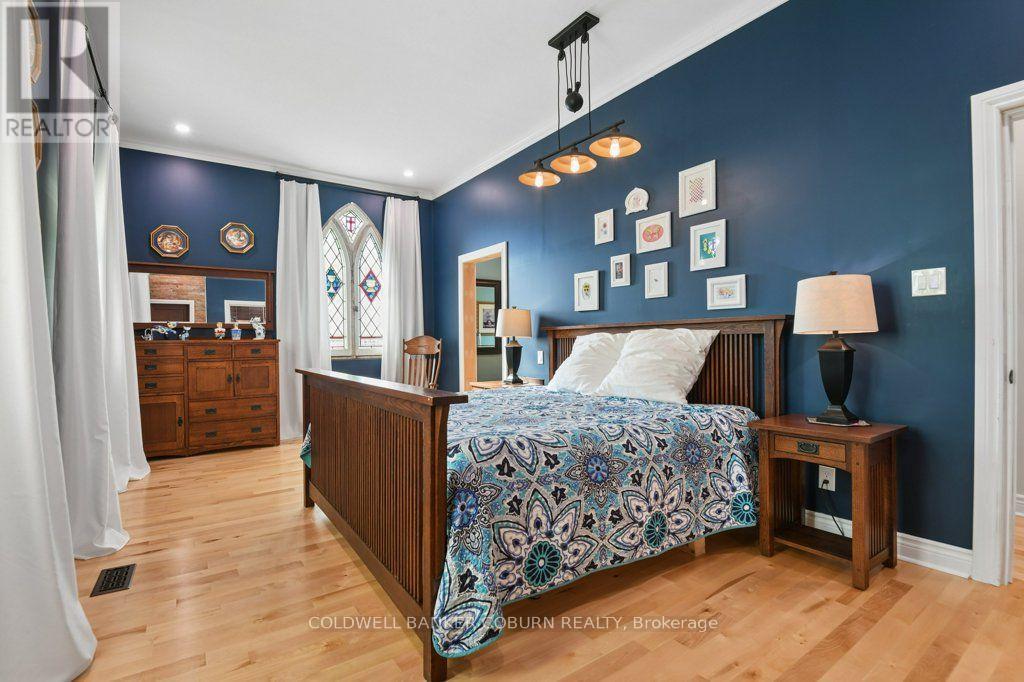 22 FIRST STREET - Image 22