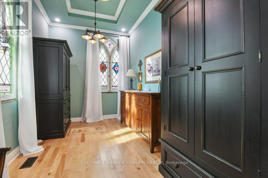 22 FIRST STREET - Image 24