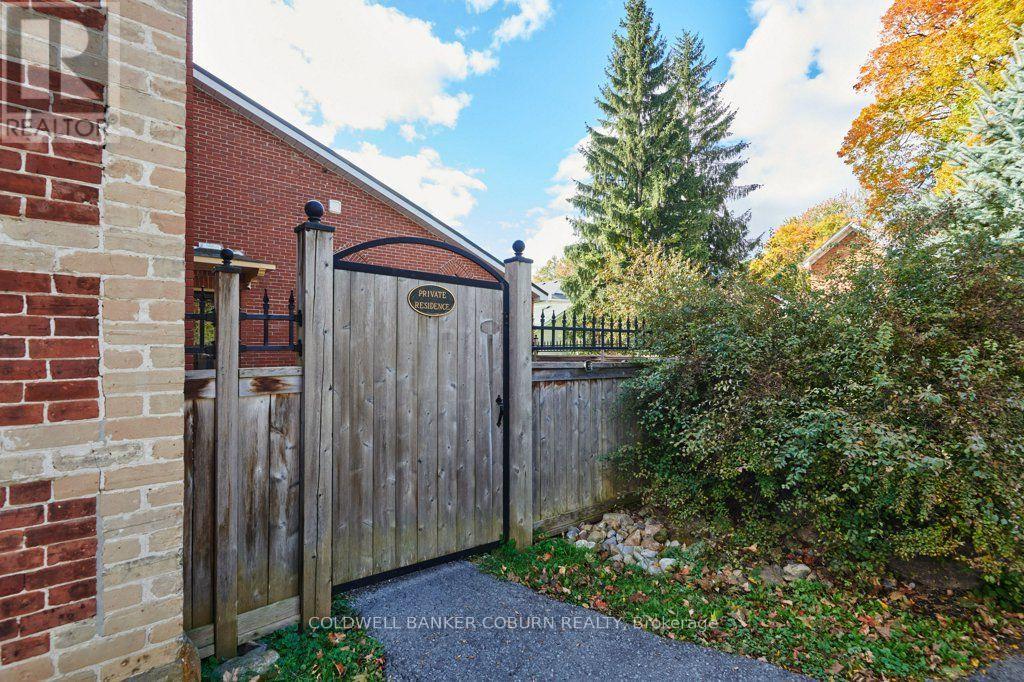 22 FIRST STREET - Image 32