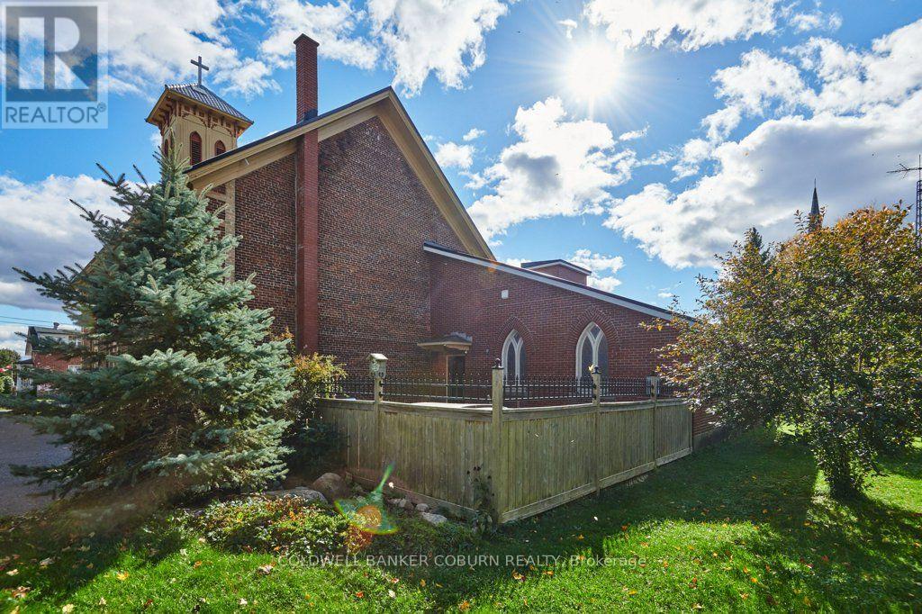 22 FIRST STREET - Image 35