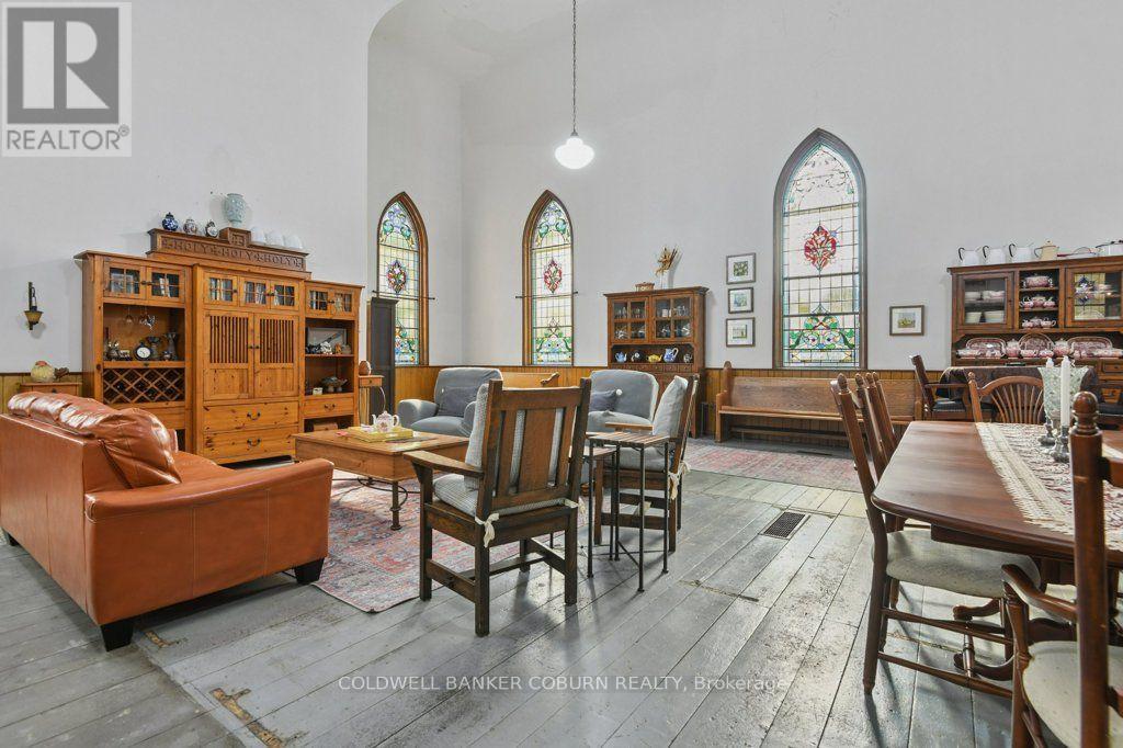 22 FIRST STREET - Image 9