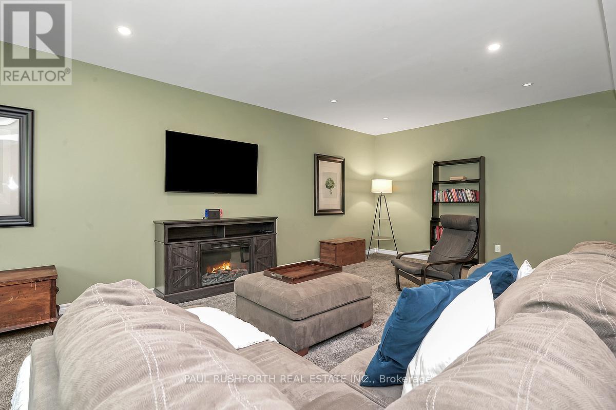 701 DEERTAIL LANE - Image 30