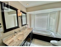 2 Tunbridge Court, Ottawa, ON K2E7J8 Photo 19