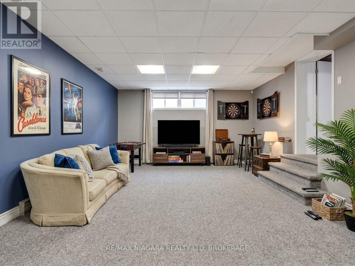 4758 RYERSON CRESCENT - 16