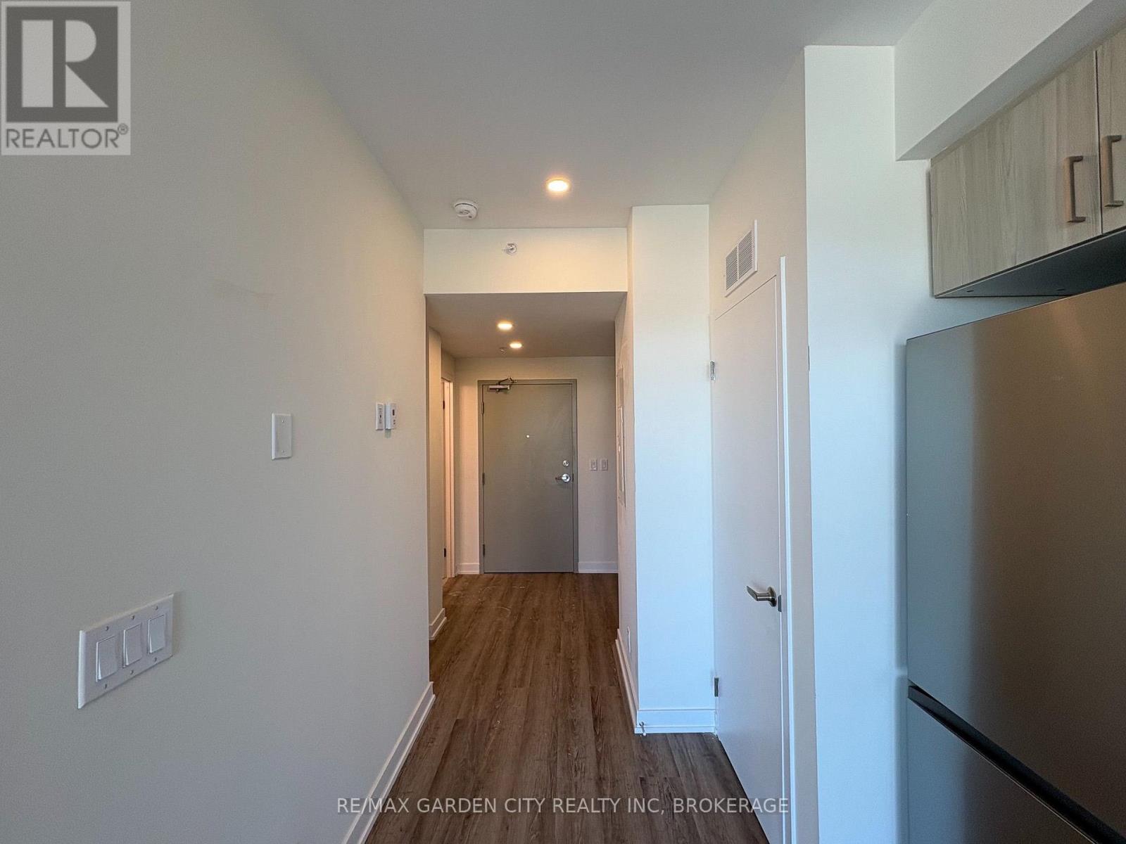 #326 350 PRINCE CHARLES DRIVE - 3
