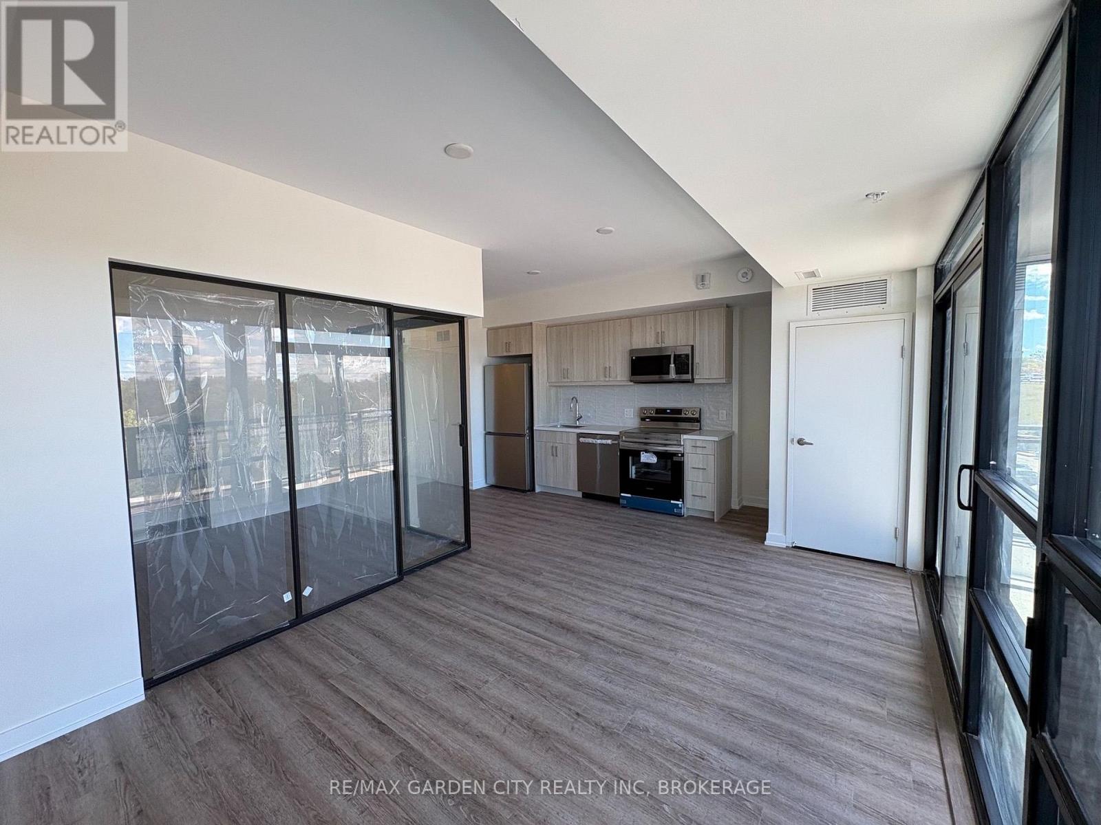 #326 350 PRINCE CHARLES DRIVE - Image 7