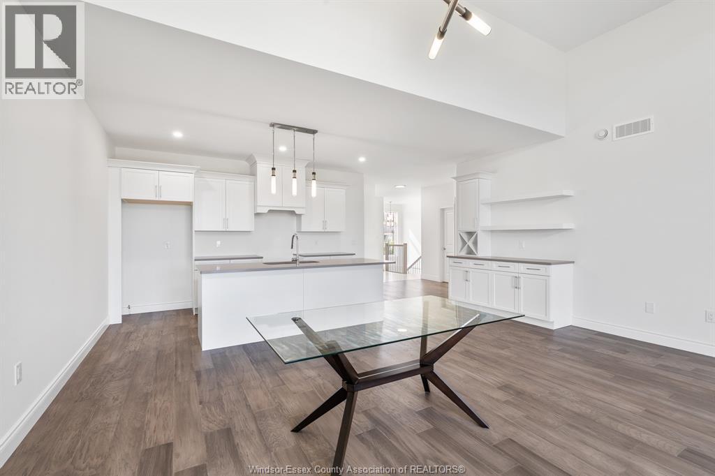 218 McLellan Avenue - 10