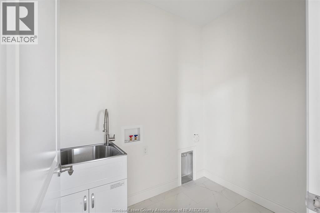 218 McLellan Avenue - Image 28