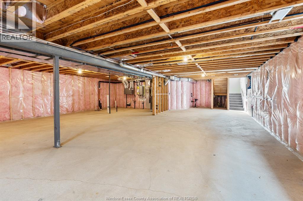 218 McLellan Avenue - 30