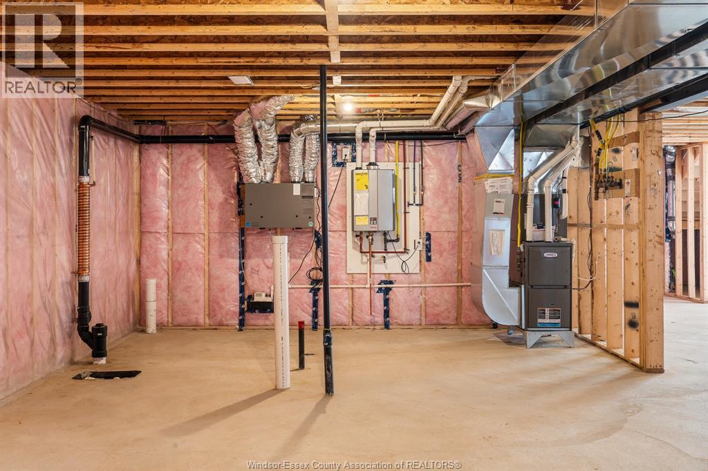 218 McLellan Avenue - 33
