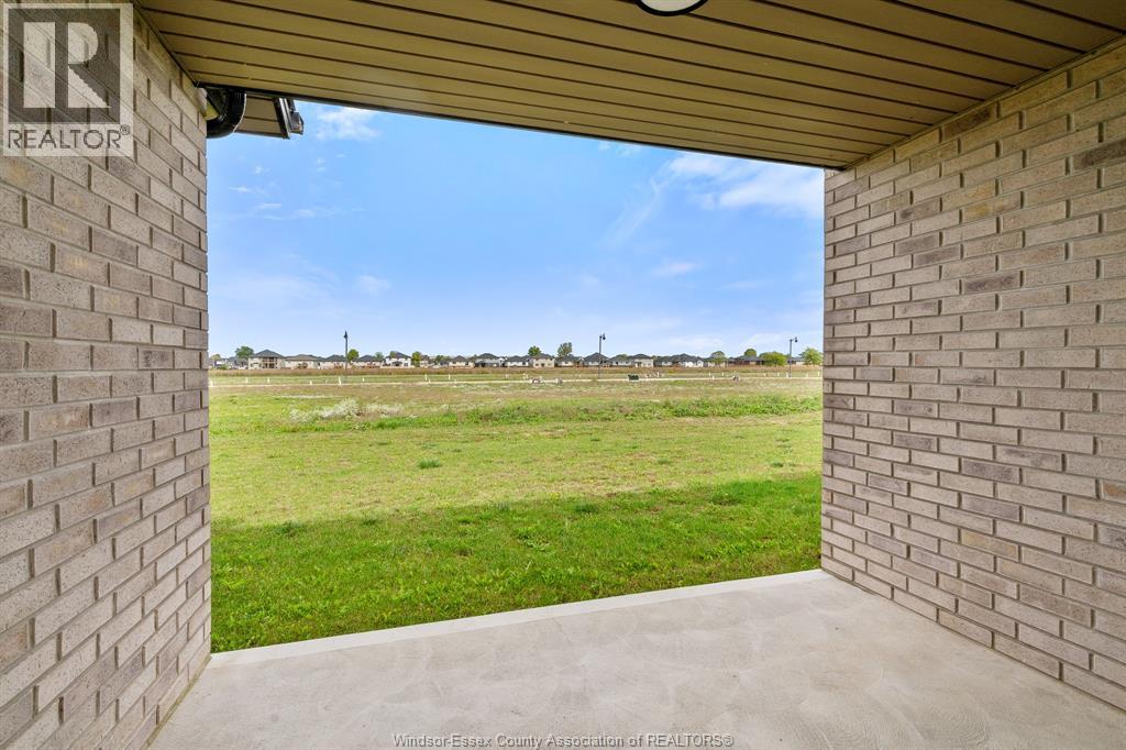 218 McLellan Avenue - 34