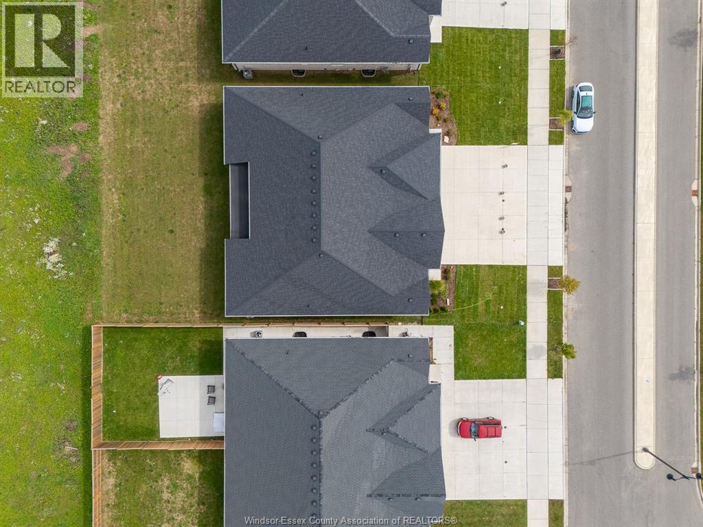 218 McLellan Avenue - 42
