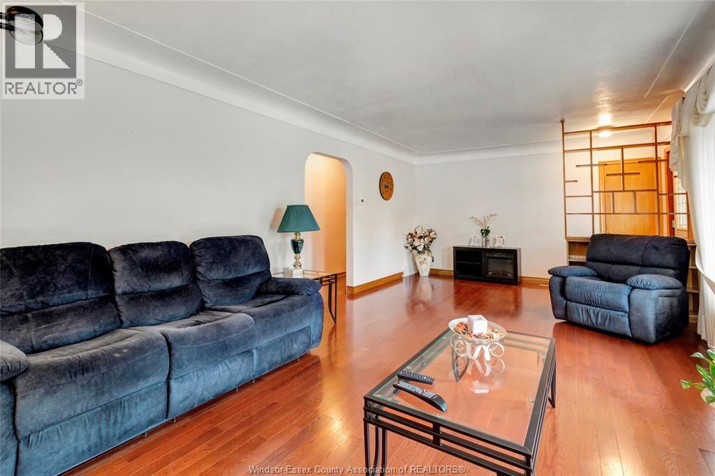 16 PULFORD - Image 6