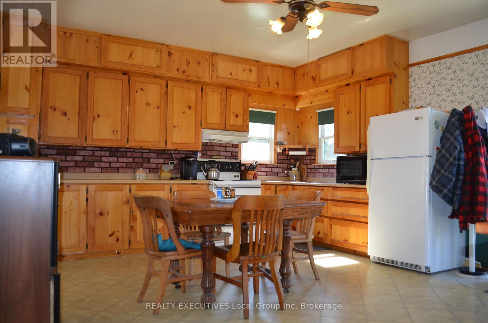 2 MILL STREET - Image 16