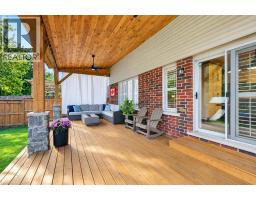 31 Elmbank Trail, Kitchener, ON N2R0B3 Photo 48