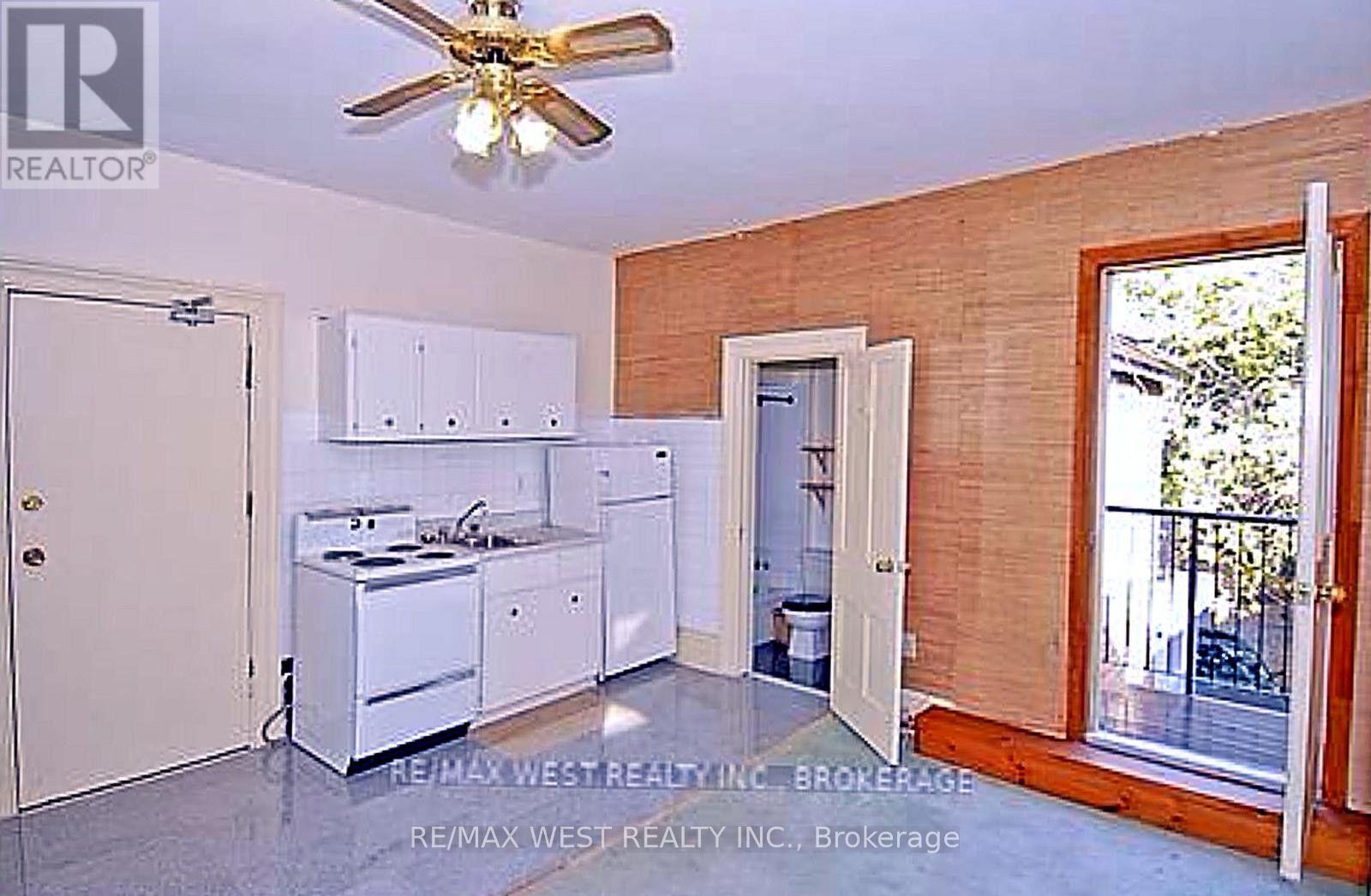 124 Baldwin Street, Toronto, ON photo 9
