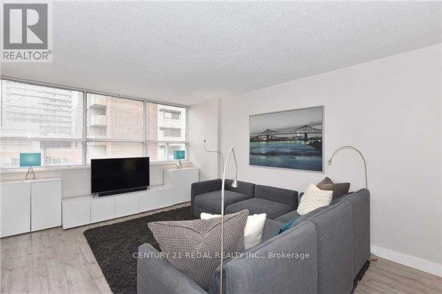 #1107 30 GLOUCESTER STREET - 5