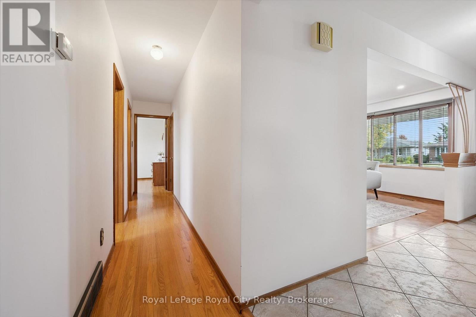 27 PALERMO CRESCENT - Image 17