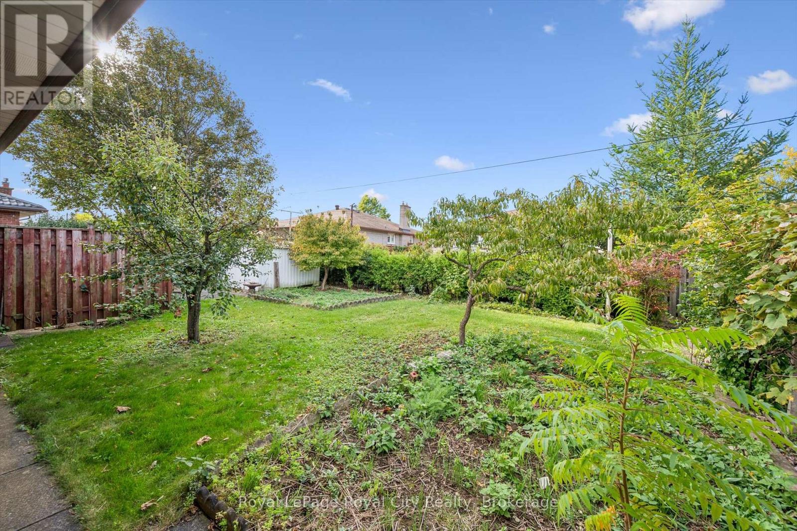 27 PALERMO CRESCENT - 37
