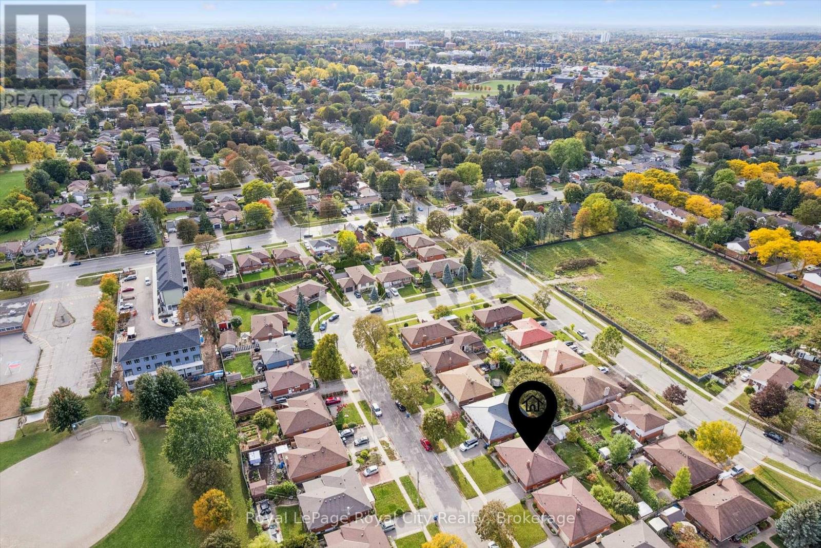 27 PALERMO CRESCENT - 44