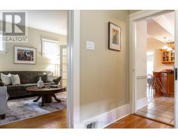 Foyer - 128 Charles Street, Stratford, ON N5A5X9 Photo 6