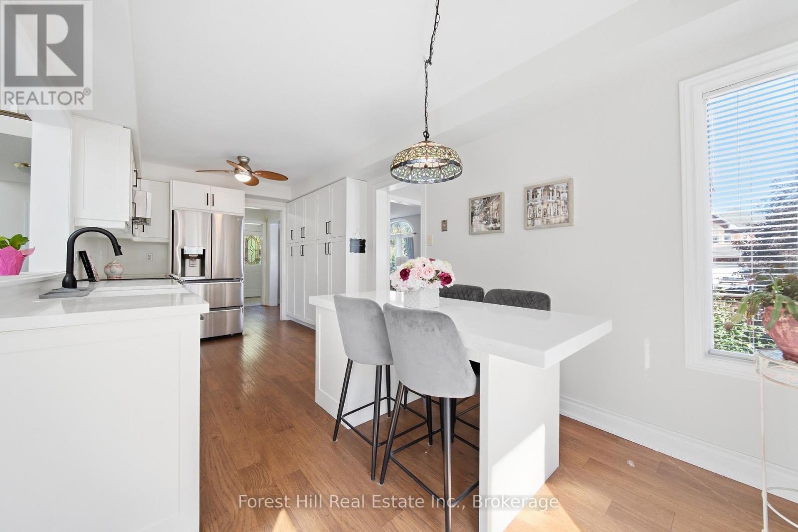 65 HEATHFIELD CRESCENT - 13