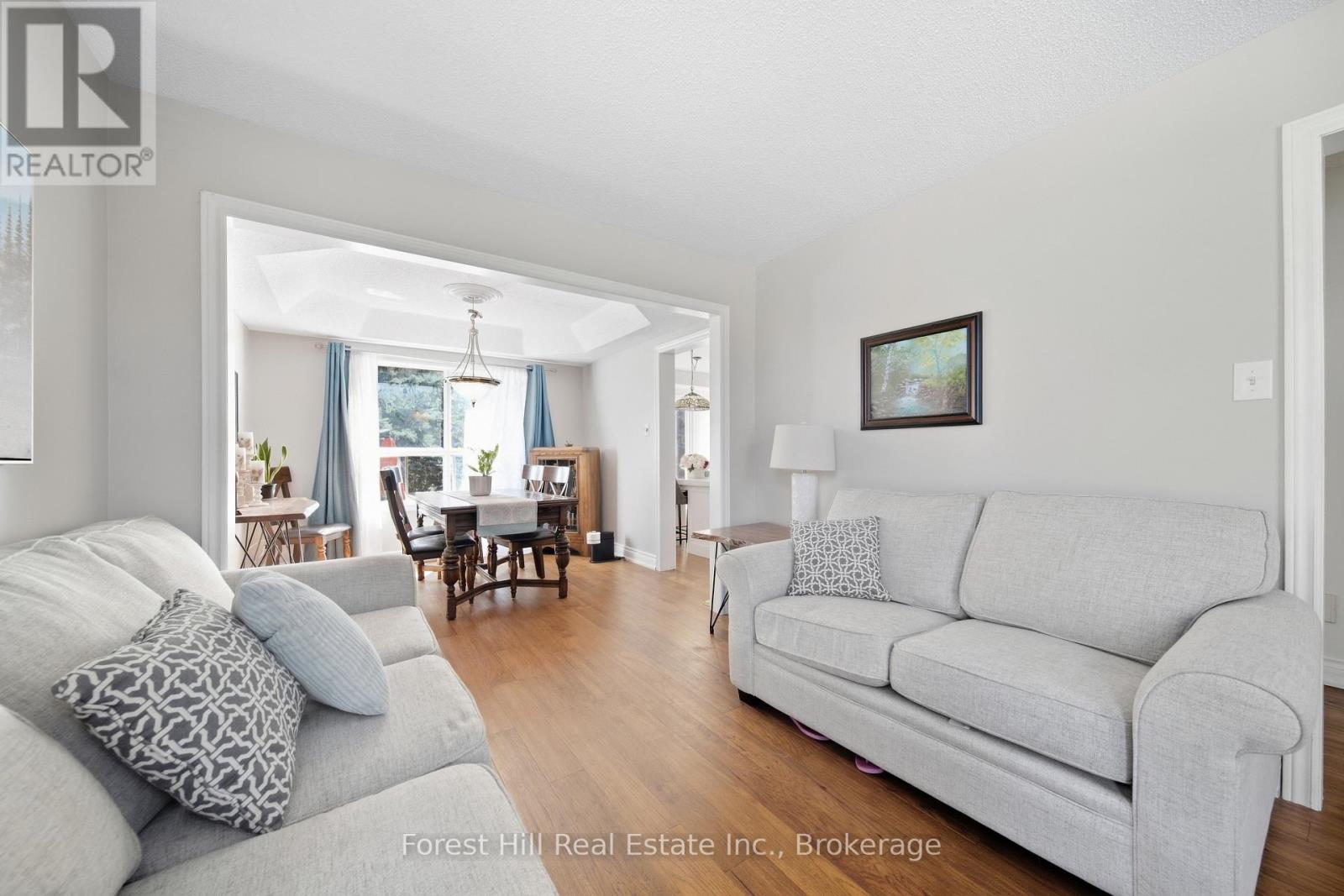 65 HEATHFIELD CRESCENT - Image 19