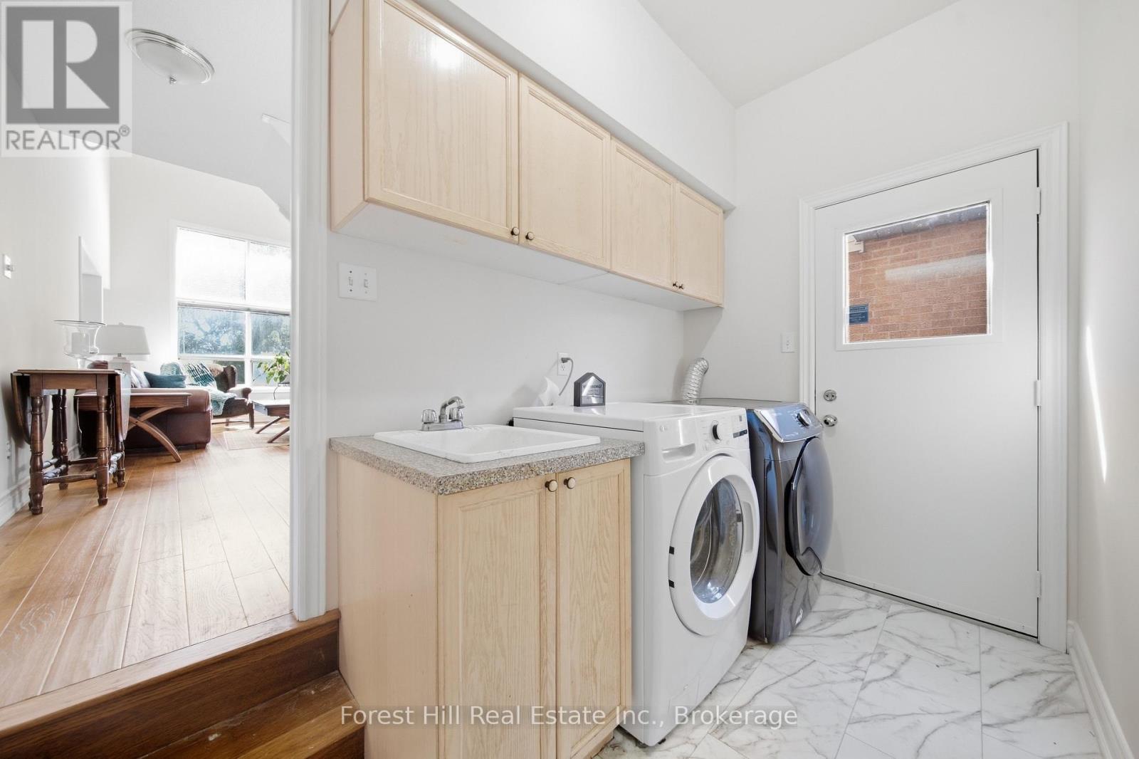 65 HEATHFIELD CRESCENT - Image 22