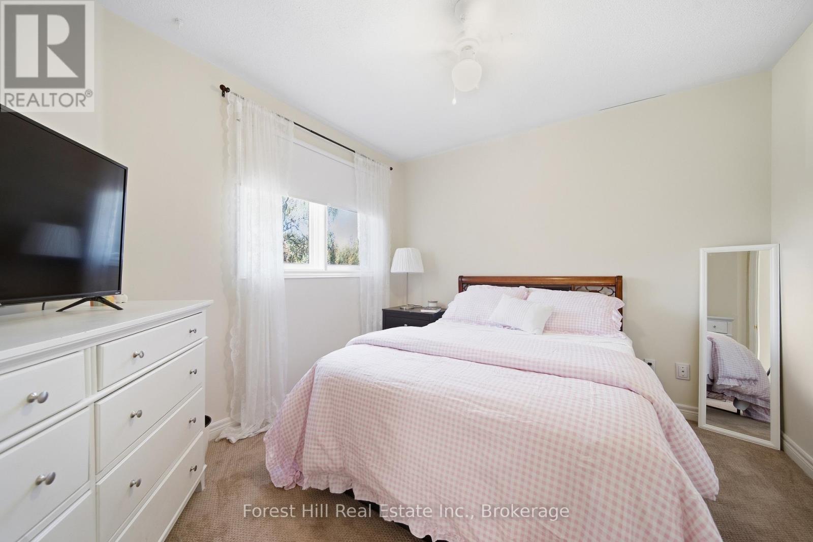 65 HEATHFIELD CRESCENT - Image 25