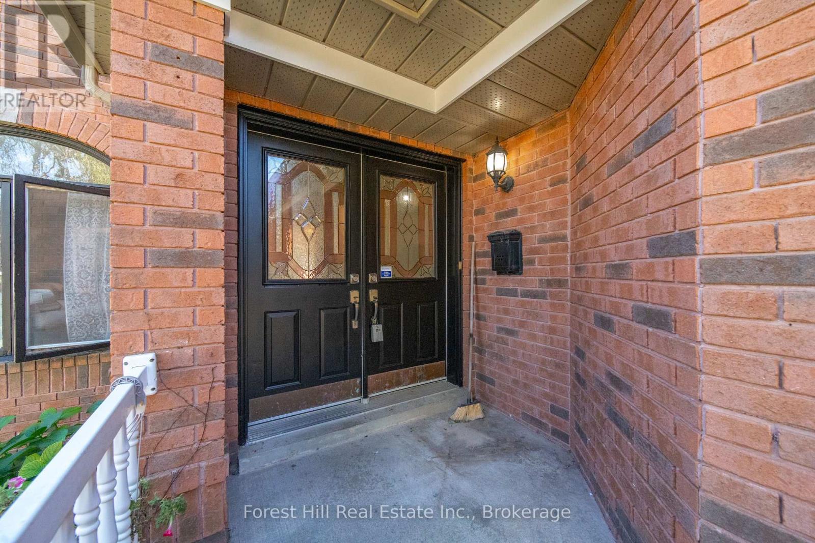 65 HEATHFIELD CRESCENT - Image 5