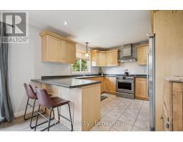 Laundry room - 128 Keating Drive, Centre Wellington, ON N0B1S0 Photo 10