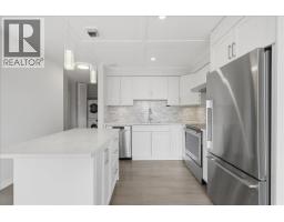 802 1745 Esquimalt Avenue, West Vancouver, BC V7V1R7 Photo 6