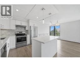 802 1745 Esquimalt Avenue, West Vancouver, BC V7V1R7 Photo 8