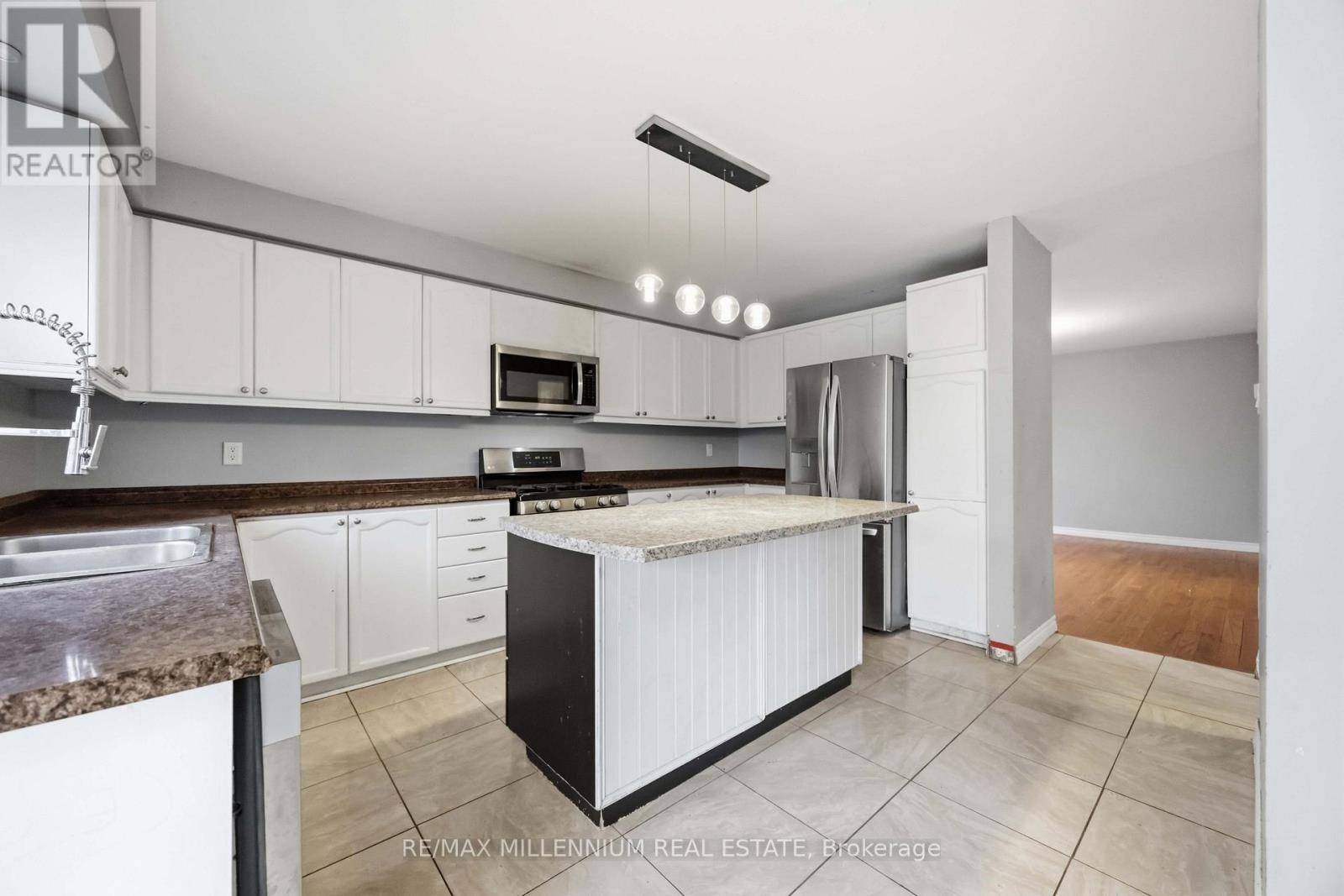 113 GLENABBEY DRIVE - 10