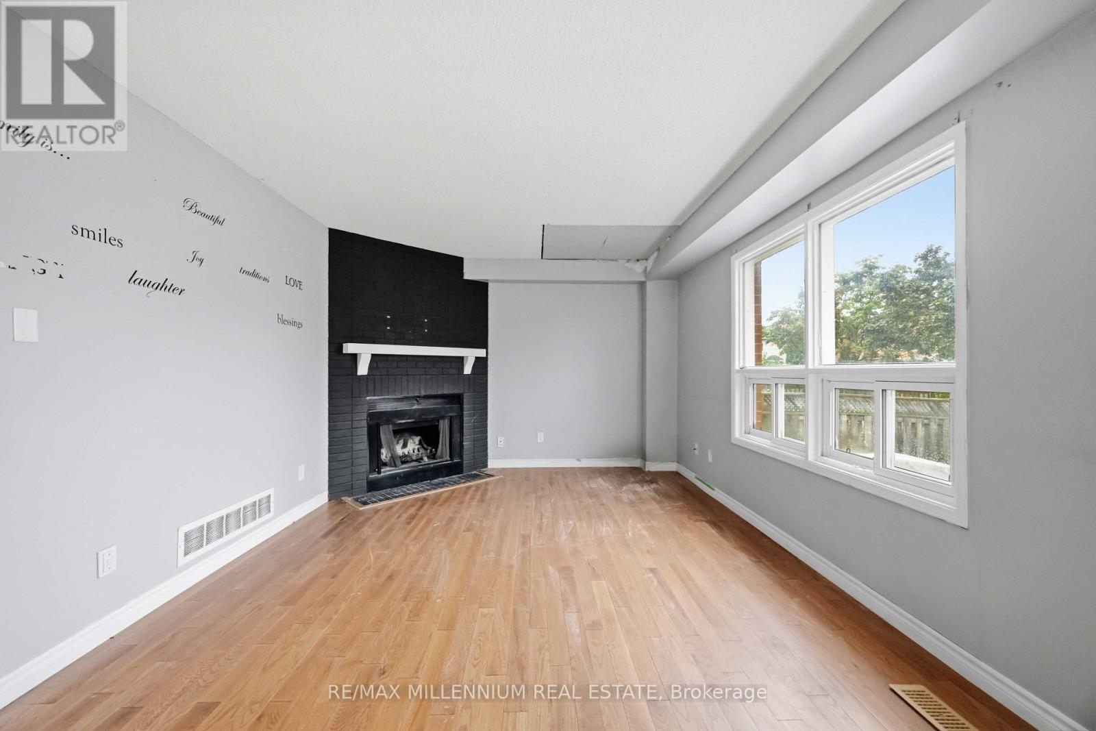 113 Glenabbey Drive, Clarington, ON photo 13