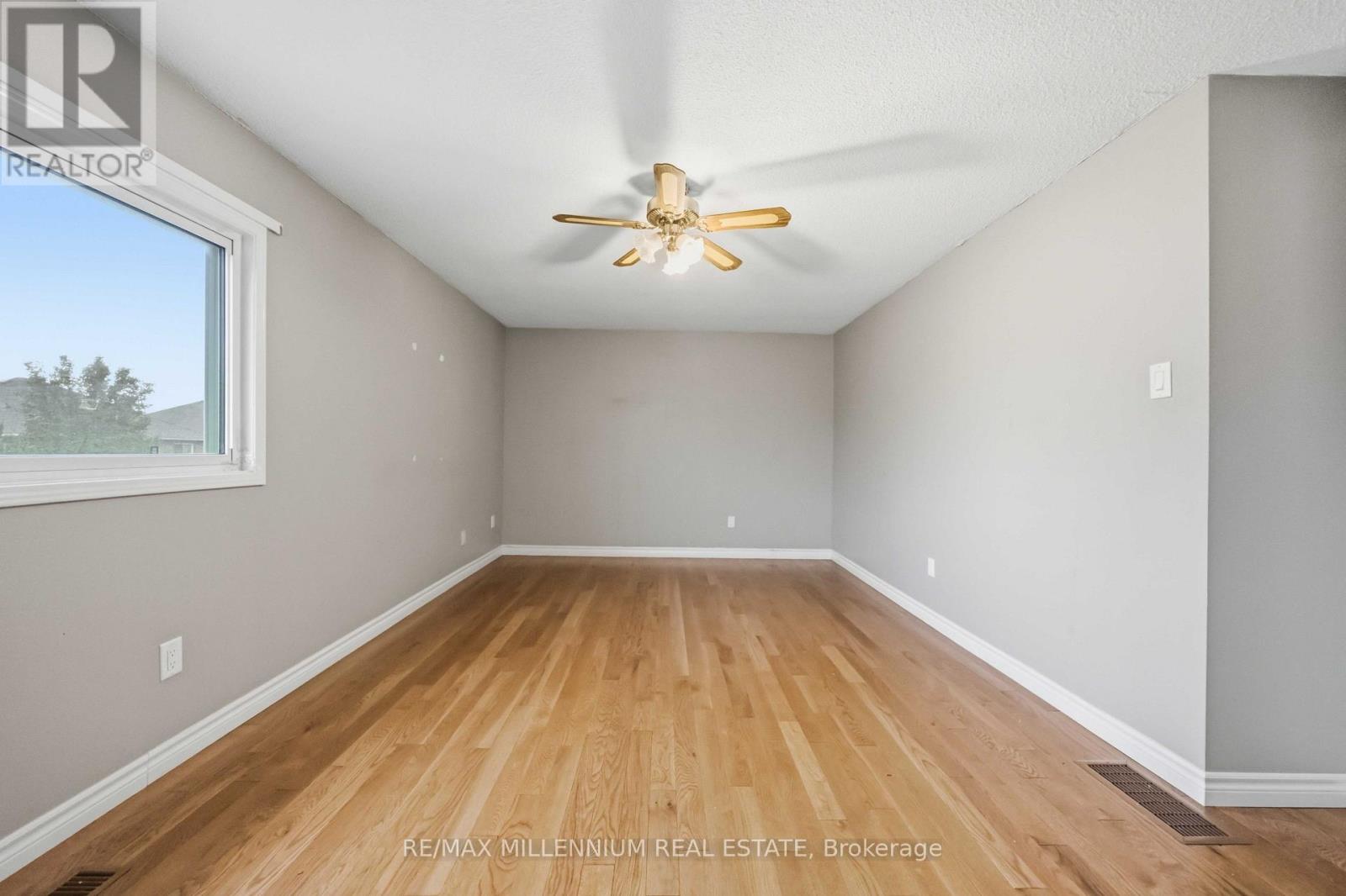 113 Glenabbey Drive, Clarington, ON photo 18