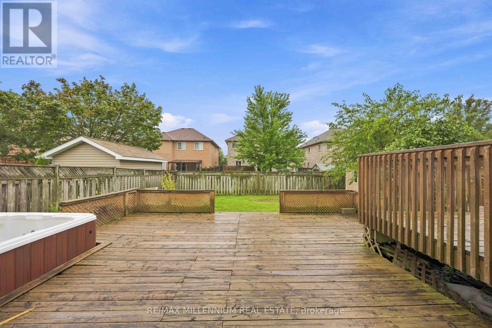 113 Glenabbey Drive, Clarington, ON photo 32