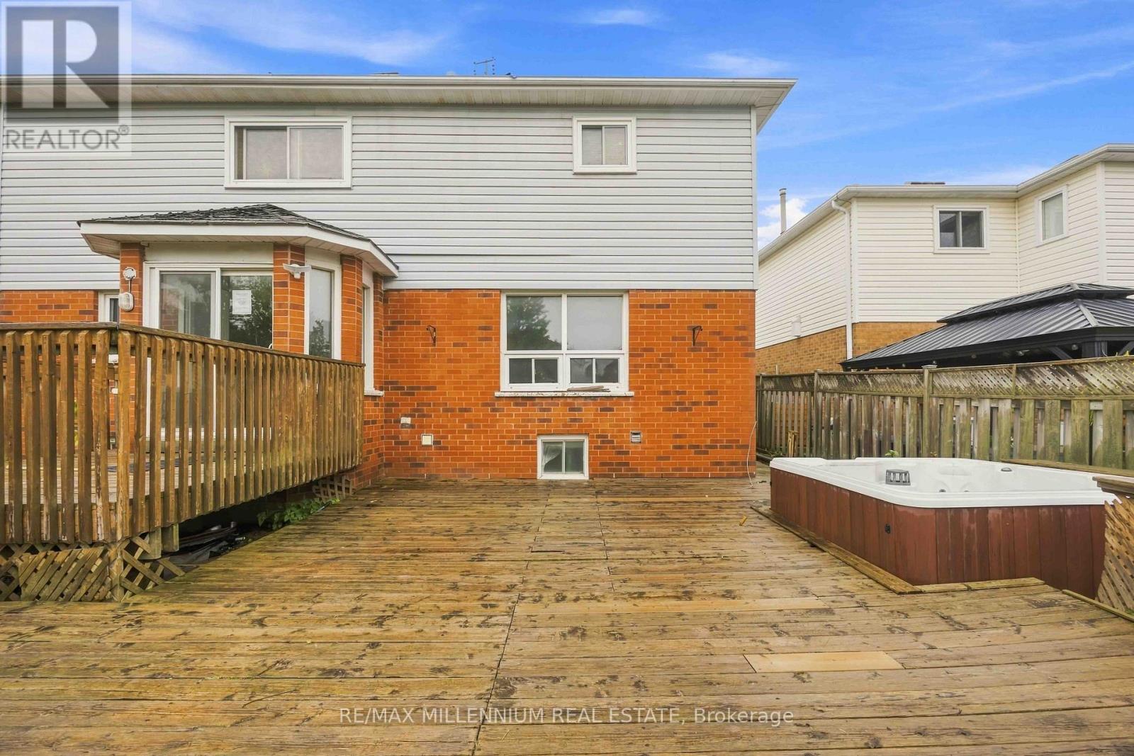 113 GLENABBEY DRIVE - 36