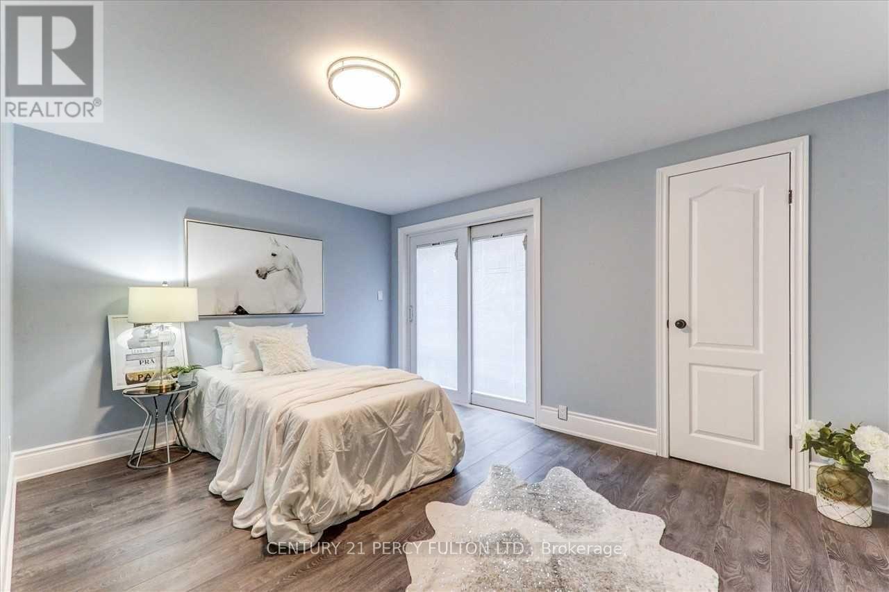 Main- 212 Burk Street, Oshawa, ON photo 14