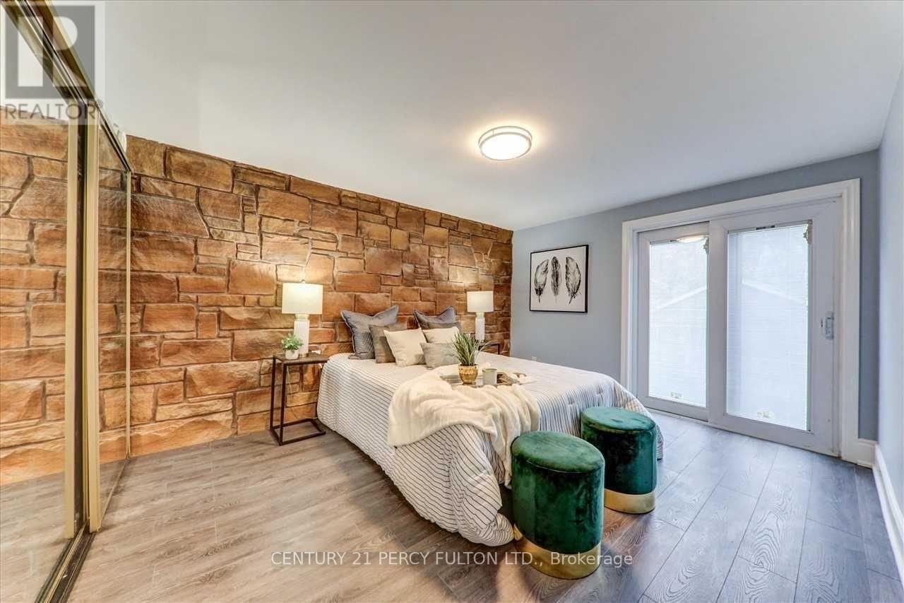 Main- 212 Burk Street, Oshawa, ON photo 15