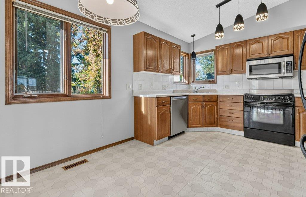 Hillview, Hillview — photo 12 of 30: Property photo