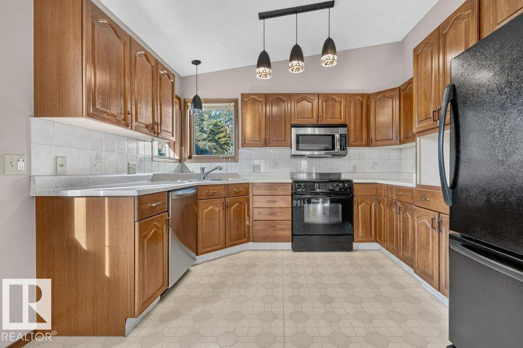 Hillview, Hillview — photo 13 of 30: Property photo