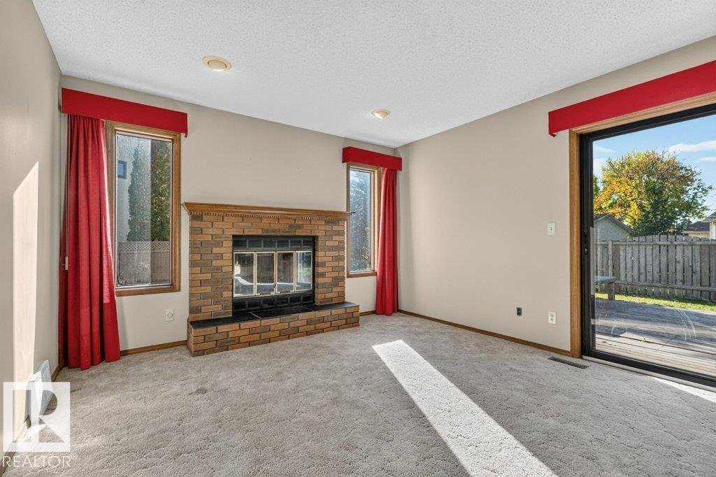 Hillview, Hillview — photo 18 of 30: Property photo