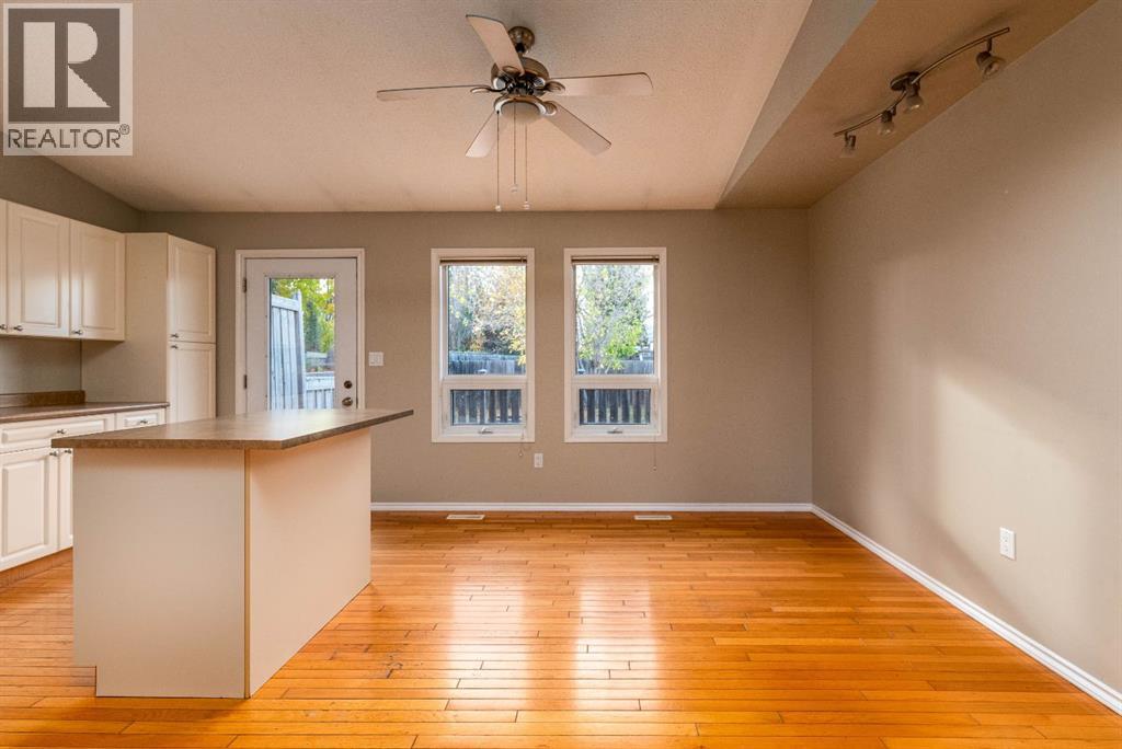 3404 65 Avenue - 10