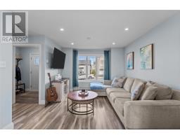 38 Pattison Street thumbnail 3